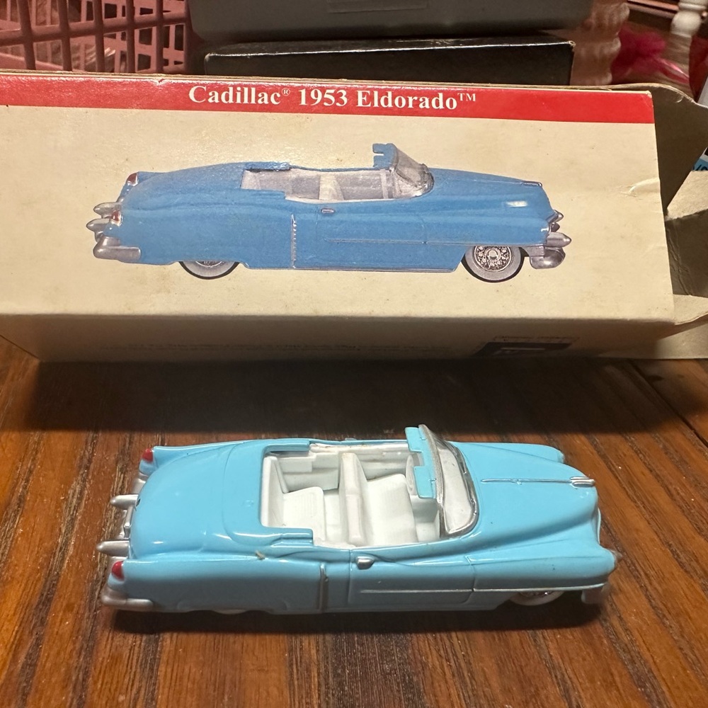 This 1953 Cadillac Eldorado Die Cast Car from the Readers Digest Collection